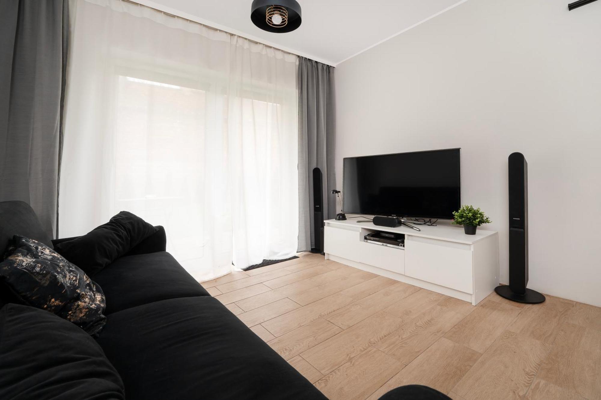 Hideaway - Terrace With Garden & Parking- By Rentujemy Apartment *